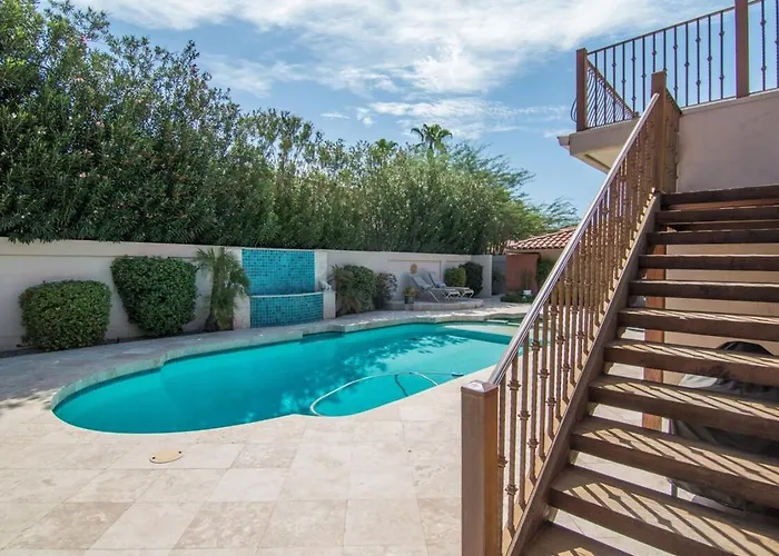 Holiday home Private Executive Home, Pet Friendly, Walkable *